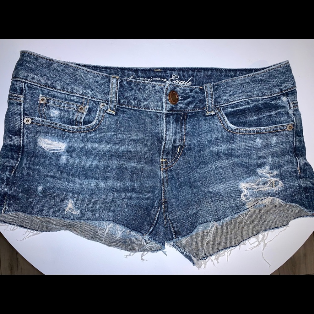 🧊SIZE 2 AMERICAN EAGLE VINTAGE JEAN SHORTS🧊
